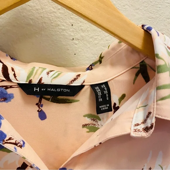 ⭐️ H BY HALSTON Pink Floral Jersey Jet-Set Button Down - Picture 7 of 7